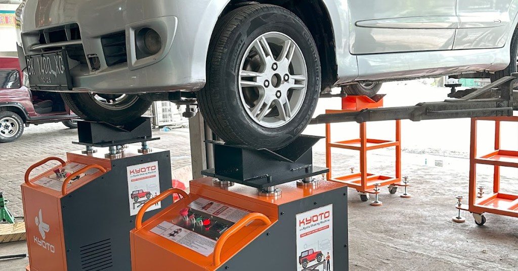 Shaking Machine: Inovasi Baru dari Kyoto Indonesia untuk Pengecekan Kaki-Kaki&nbsp;Mobil