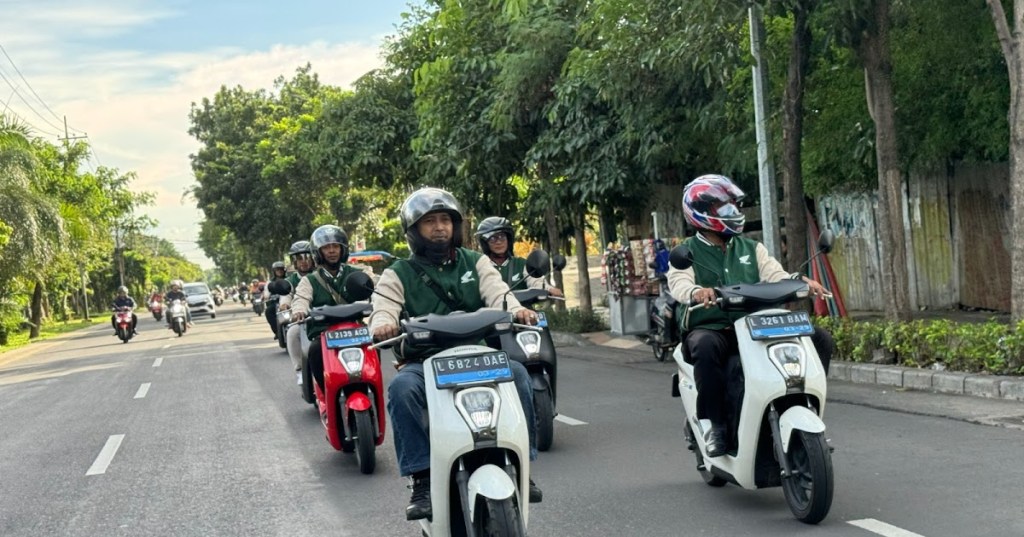 Dibawa Keliling Kota, Honda EM1 e: Menarik Perhatian Masyarakat&nbsp;Surabaya