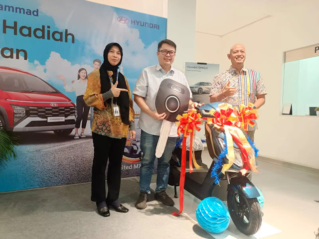 Di Luar Program Hadiah ATPM, Jaringan Dealer Hyundai Gowa Tambahkan Hadiah Motor Listrik. Hari ini Showroom Event&nbsp;Se-Indonesia